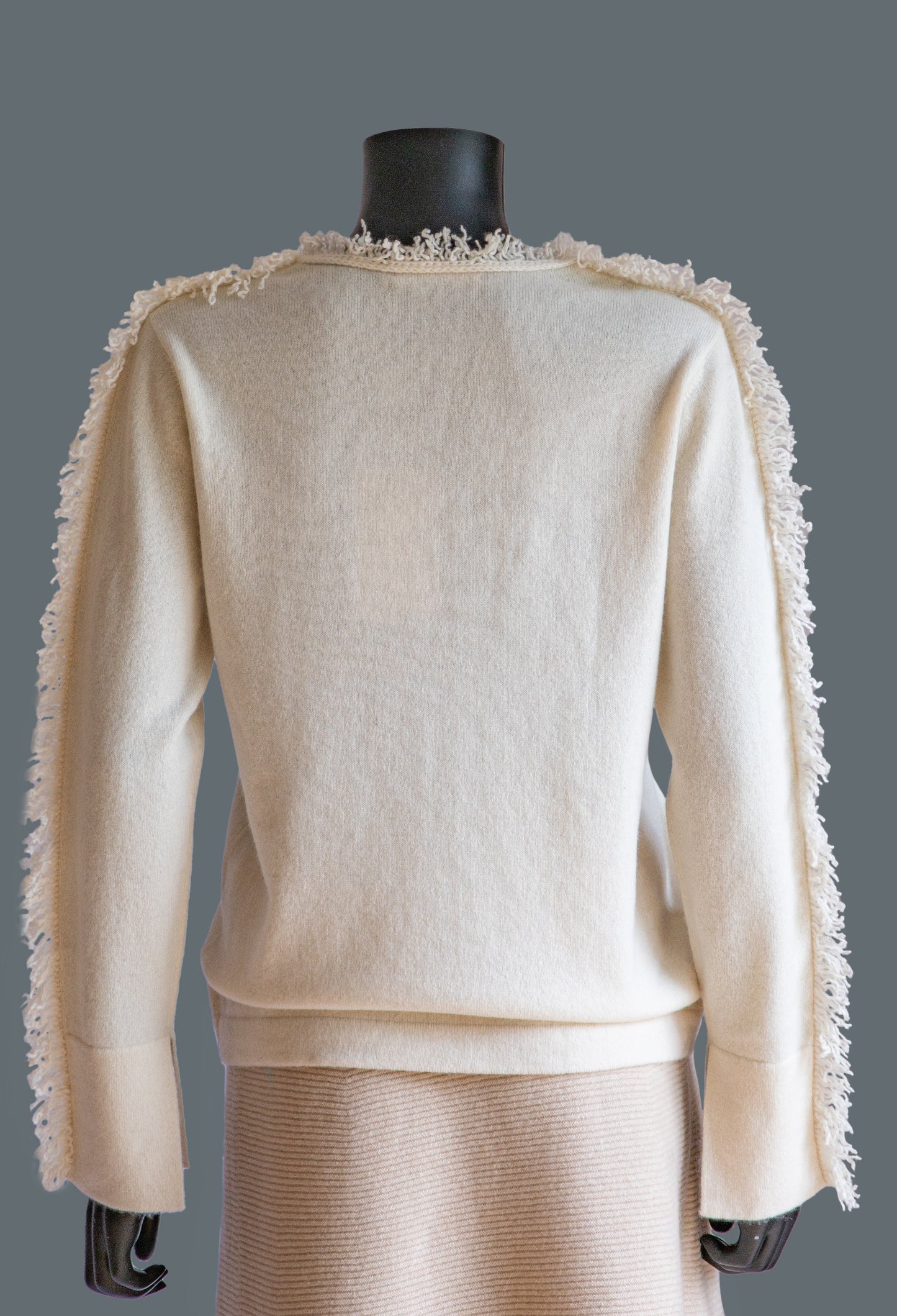 Pullover mit Fransen