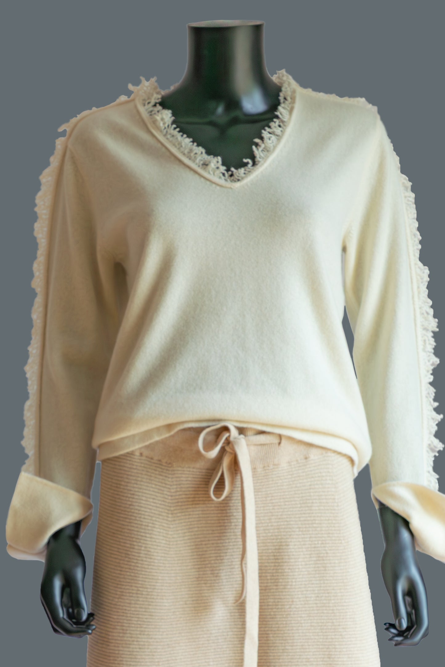 Pullover mit Fransen